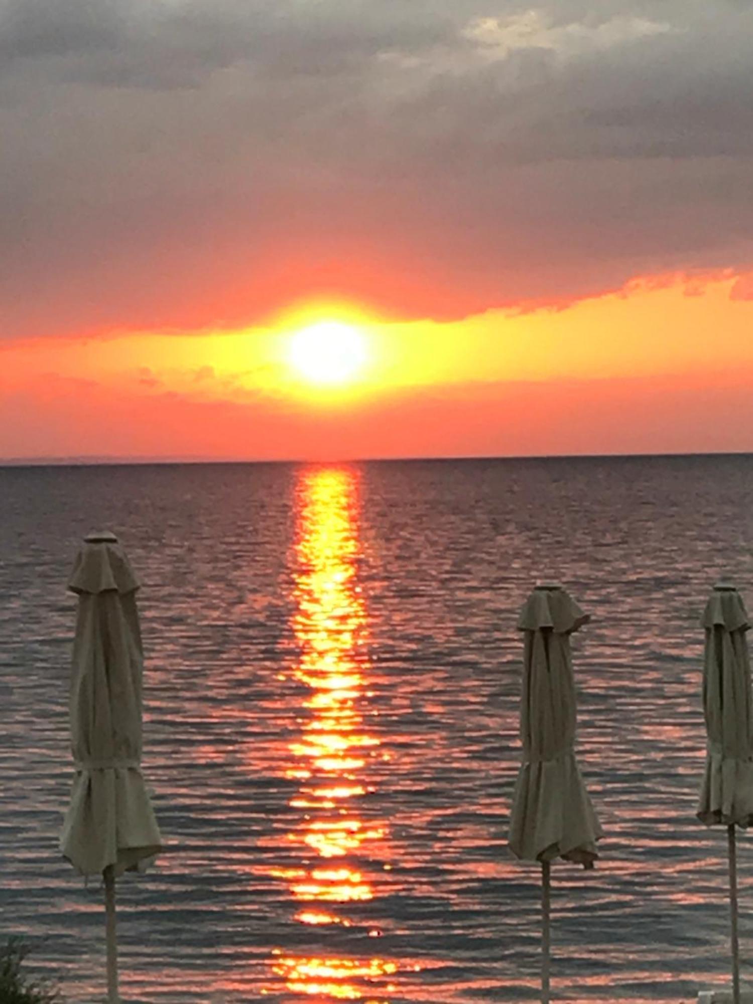 Hotel Bara Neos Marmaras Bagian luar foto